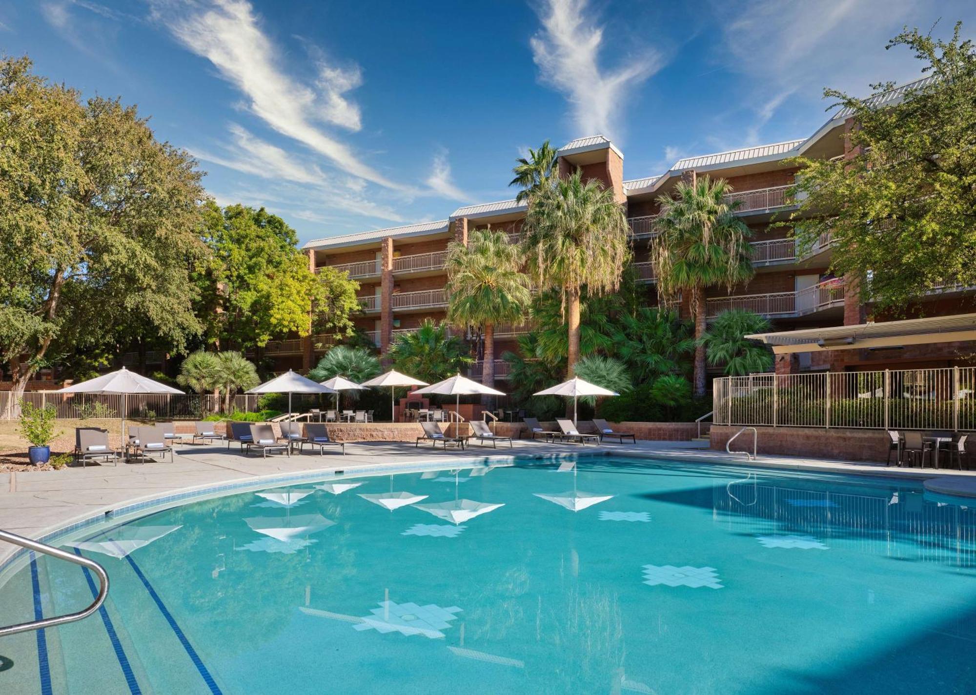 Embassy Suites By Hilton Tucson East Exterior photo